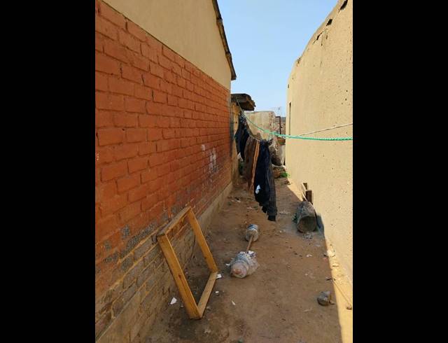 6 BEDROOM HOUSE FOR SALE IN CHLOORKOP